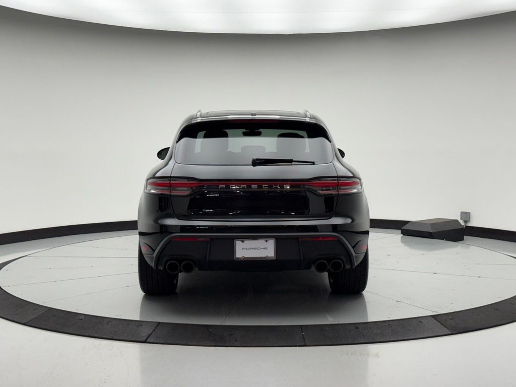 Thumbnail: 2026 Porsche Macan - 8