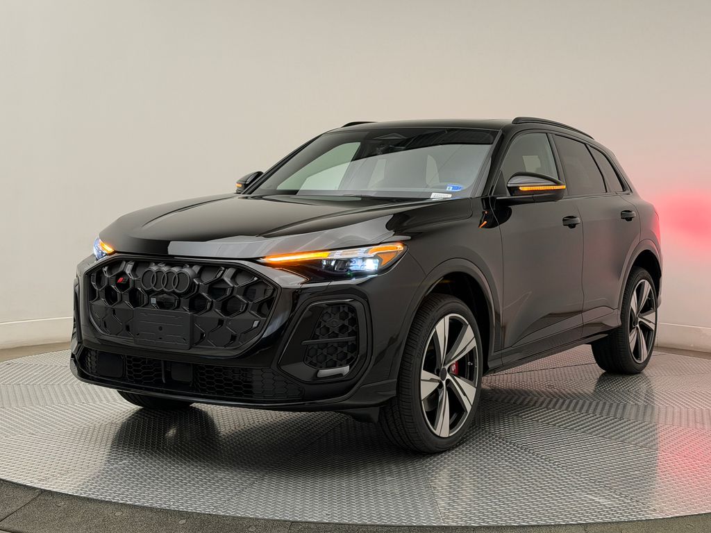 Thumbnail: 2026 Audi SQ5 - 3