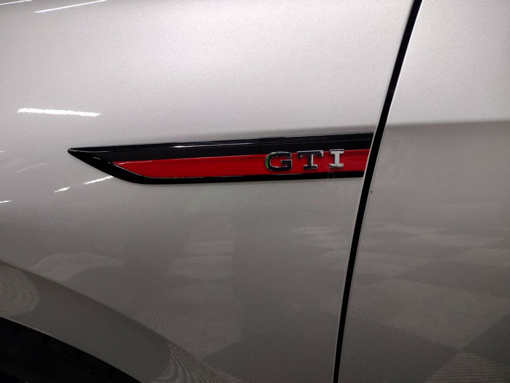 2022 Volkswagen Golf GTI Autobahn