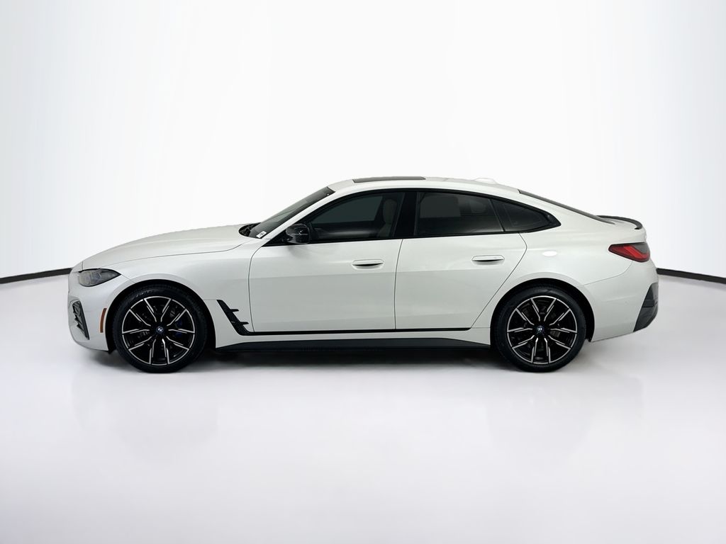Thumbnail: 2023 BMW i4 - 8