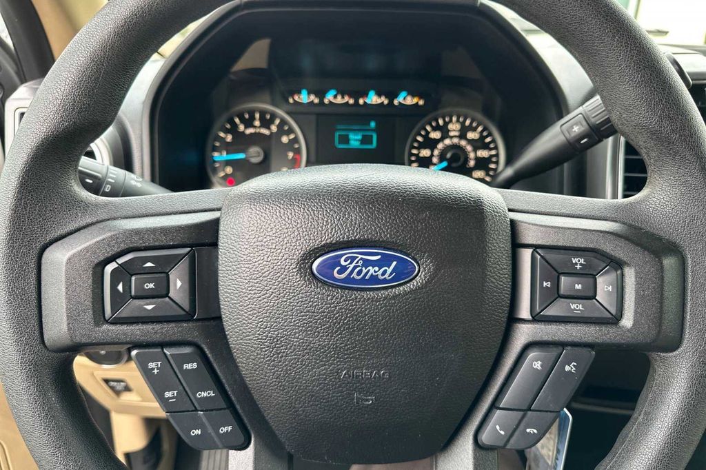 2018 Ford F-150 XLT 25