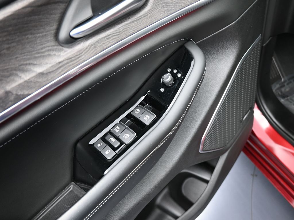 Used 2023 Velvet Red Pearlcoat Jeep Overland image 14