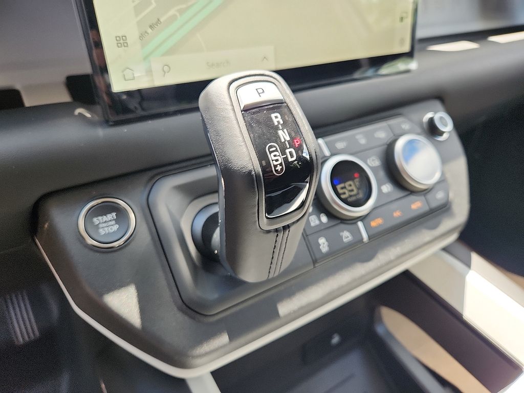 Thumbnail: 2025 Land Rover Defender - 7