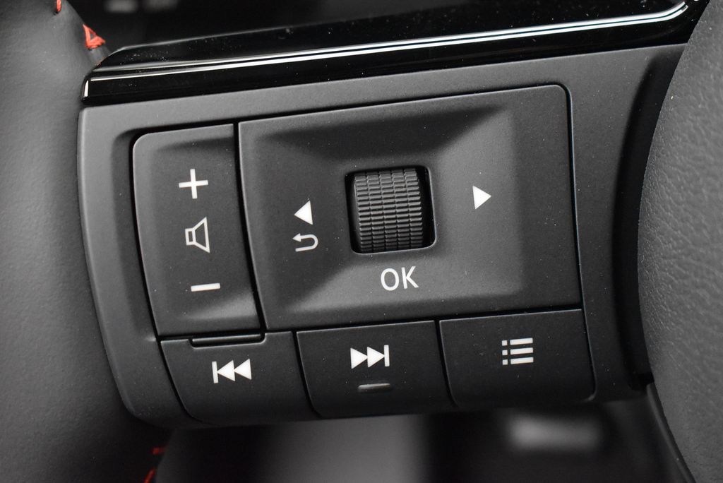 Thumbnail: 2026 Nissan Kicks - 16