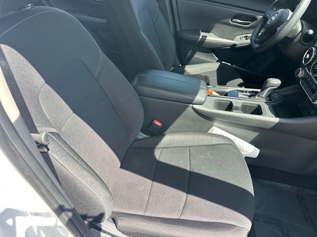 Used 2025 White Nissan S image 13