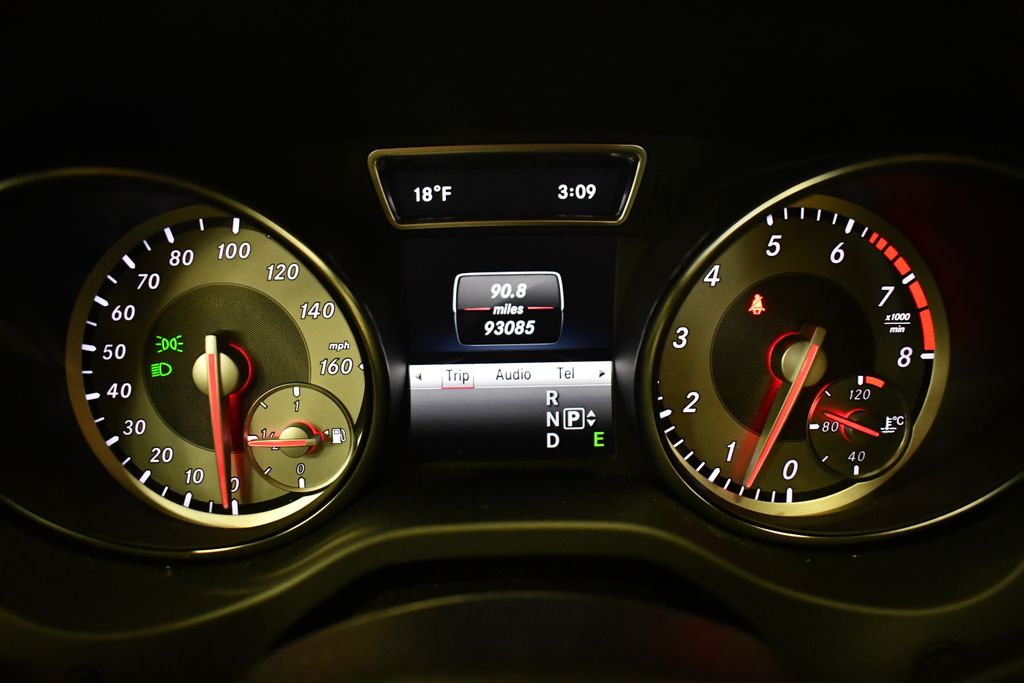 Thumbnail: 2014 Mercedes-Benz CLA - 27