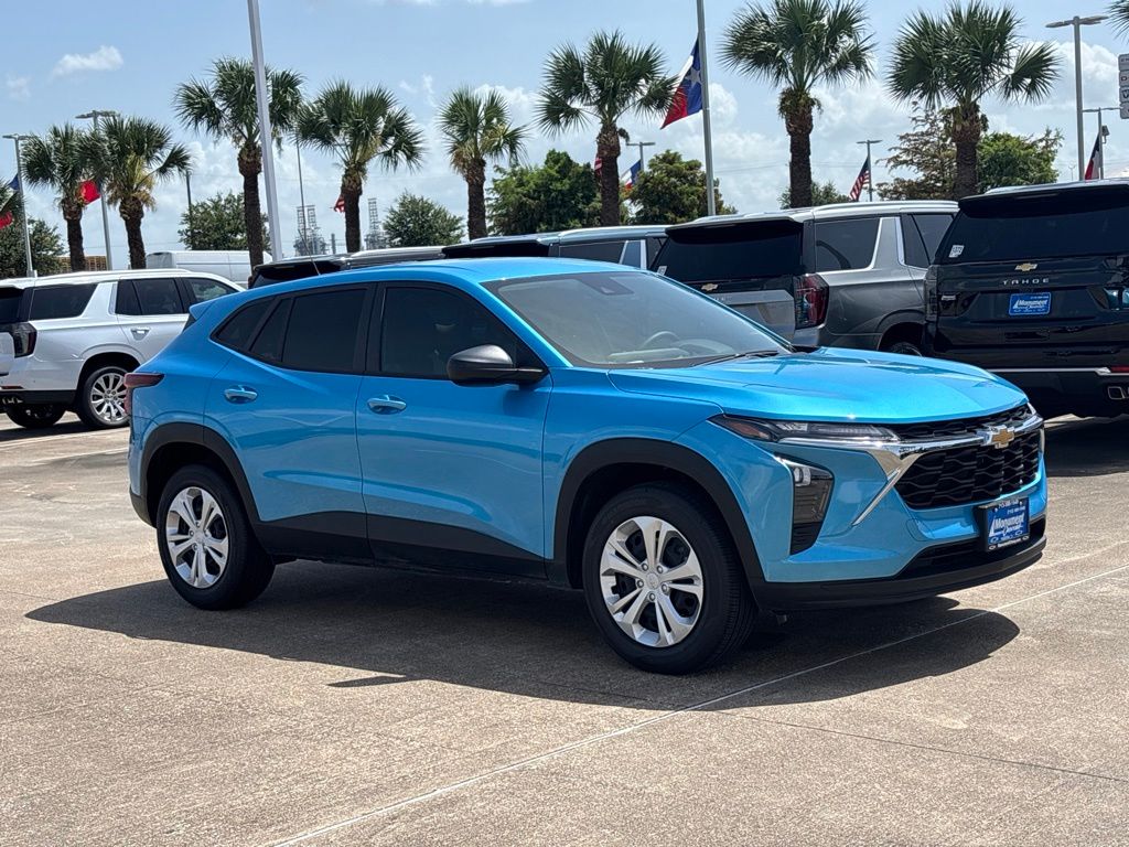2026 Chevrolet Trax LS - 4
