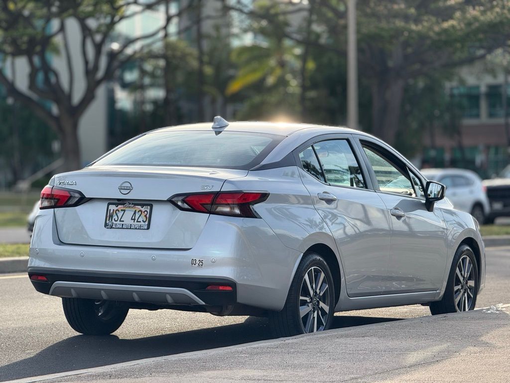 2023 Nissan Versa 1.6 SV photo