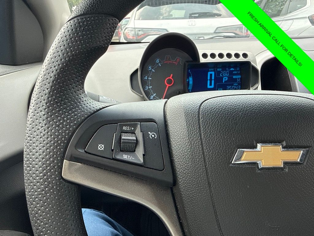 Used 2013 Silver Chevrolet LT image 18