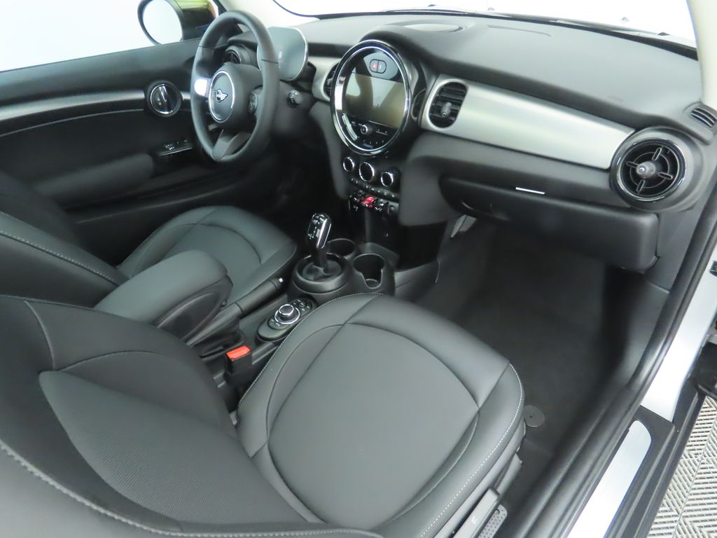 Thumbnail: 2023 MINI Cooper - 17