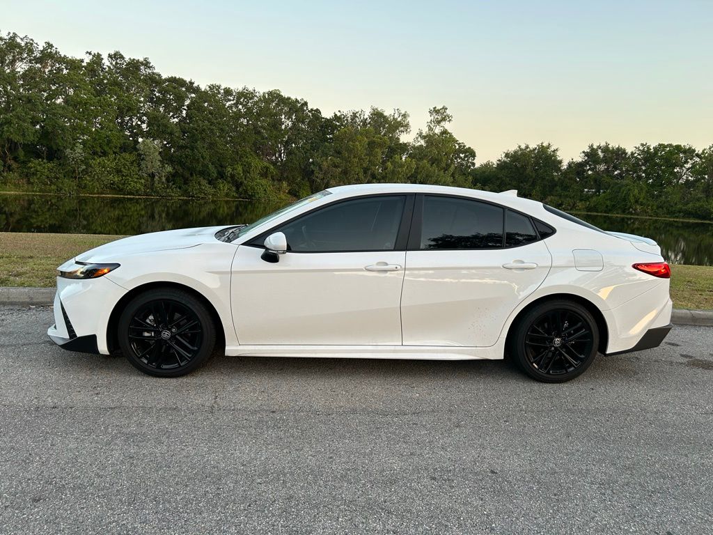 2025 Toyota Camry SE 2