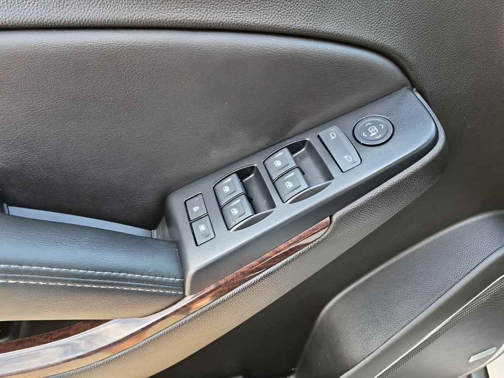 Used Car 2018 Gmc Yukon Xl  Sle For Sale Under $25,000 In Austin, Texas