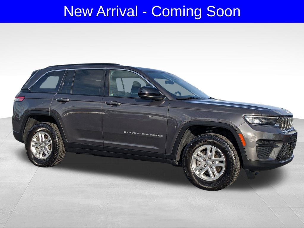 2025 Jeep Grand Cherokee Laredo 4WD