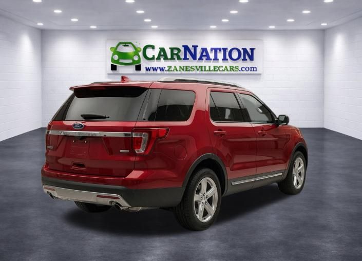 2016 Ford Explorer XLT - Image 4