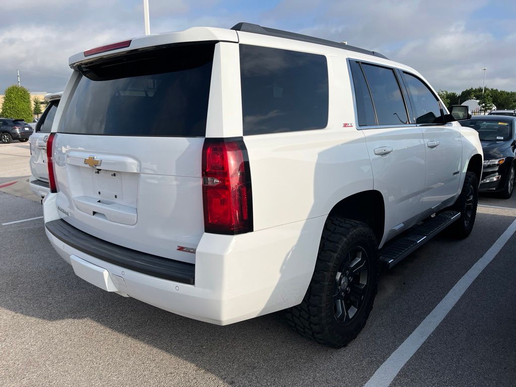 Thumbnail: 2016 Chevrolet Tahoe - 3