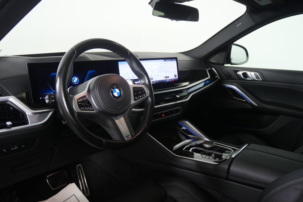 Thumbnail: 2025 BMW X6 - 12