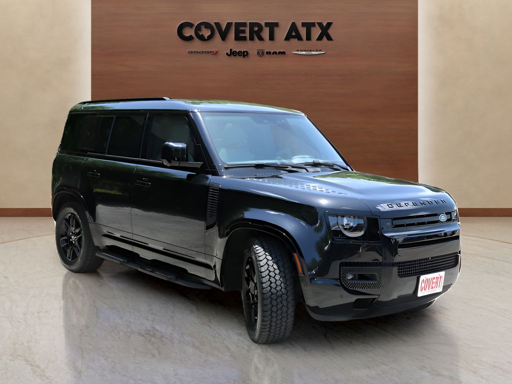 Used 2025  Land Rover X-Dynamic SE image 7