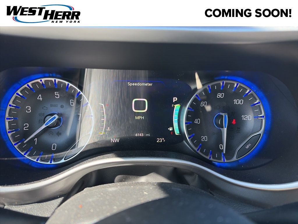 Used 2026 Black Chrysler Select image 6