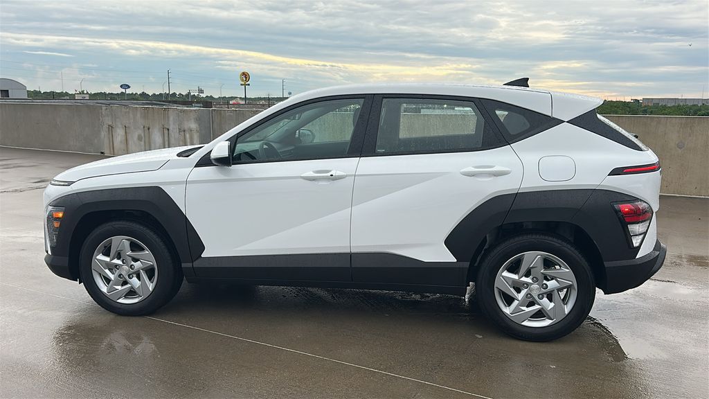 2026 Hyundai Kona SE - 8