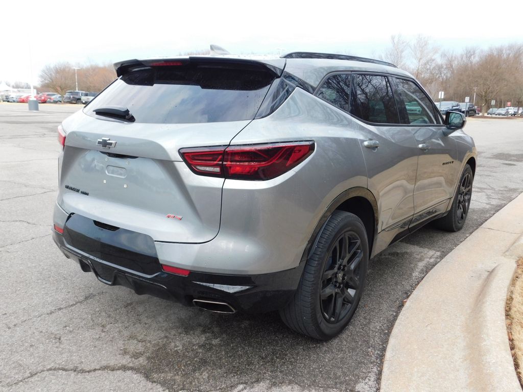 Thumbnail: 2023 Chevrolet Blazer - 4