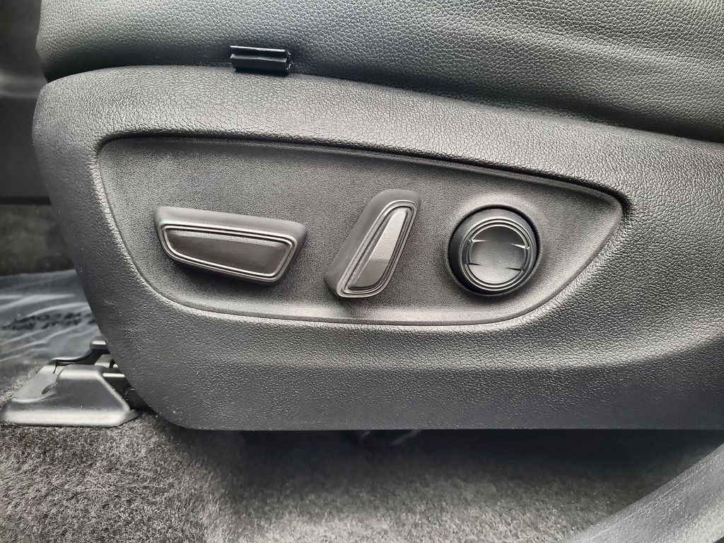 2024 Toyota Grand Highlander XLE 12