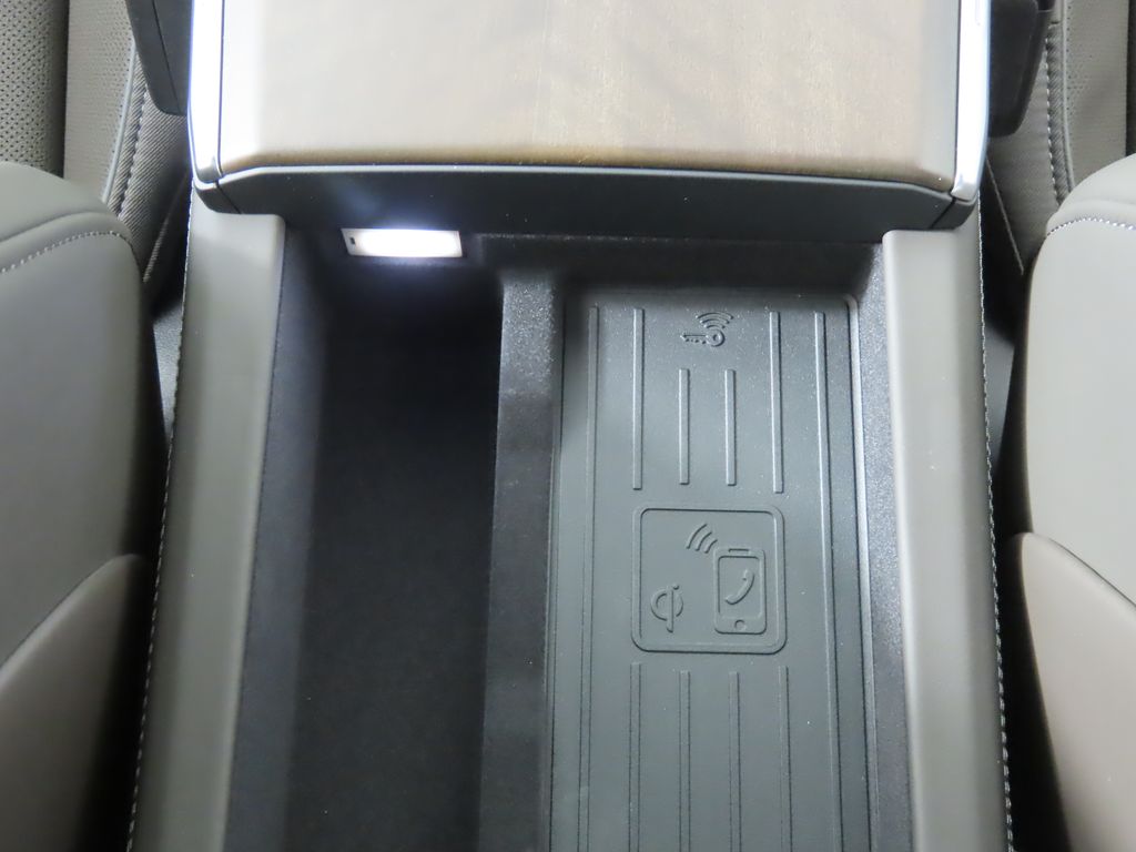 Thumbnail: 2025 Audi A6 - 23