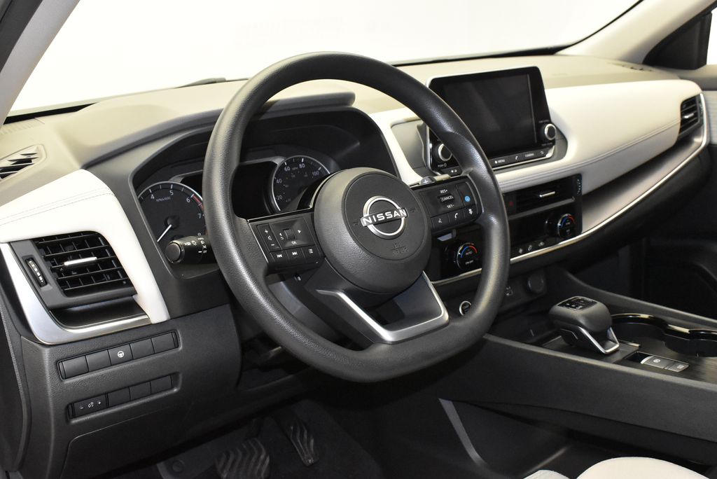 Thumbnail: 2023 Nissan Rogue - 15