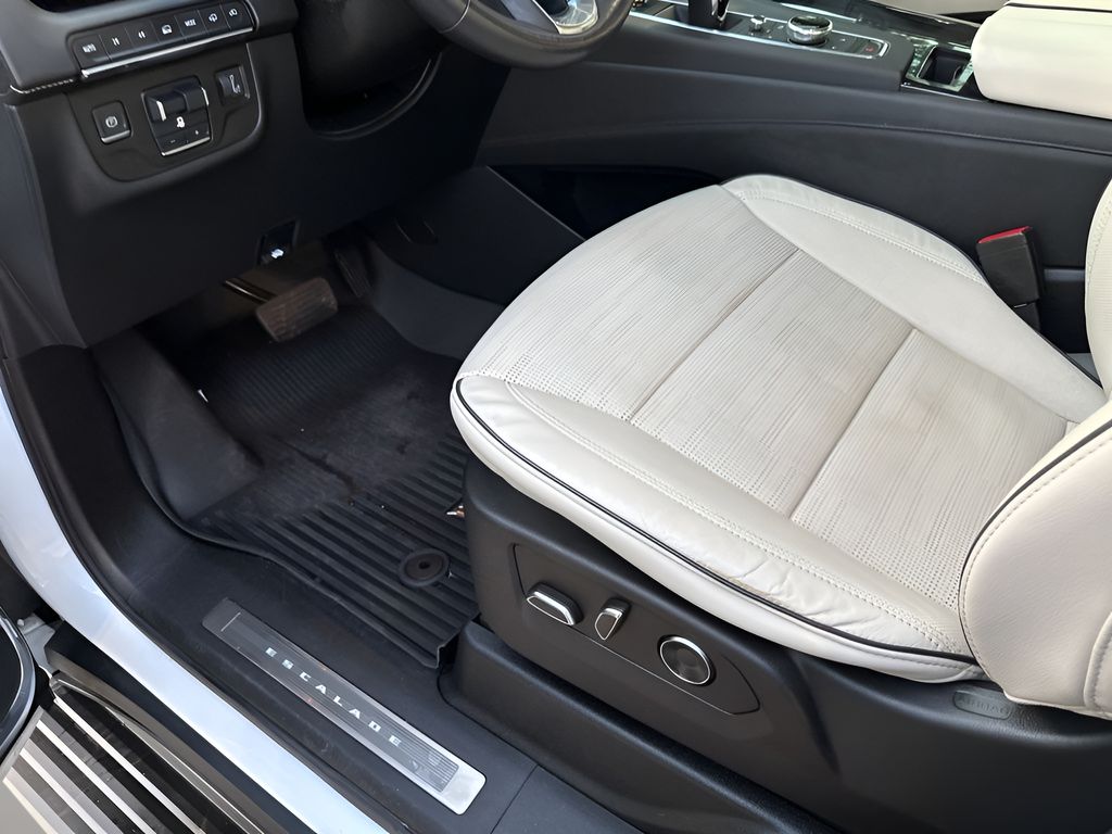 Used Car 2021 Cadillac Escalade  Sport For Sale Under $70,000 In Austin, Texas