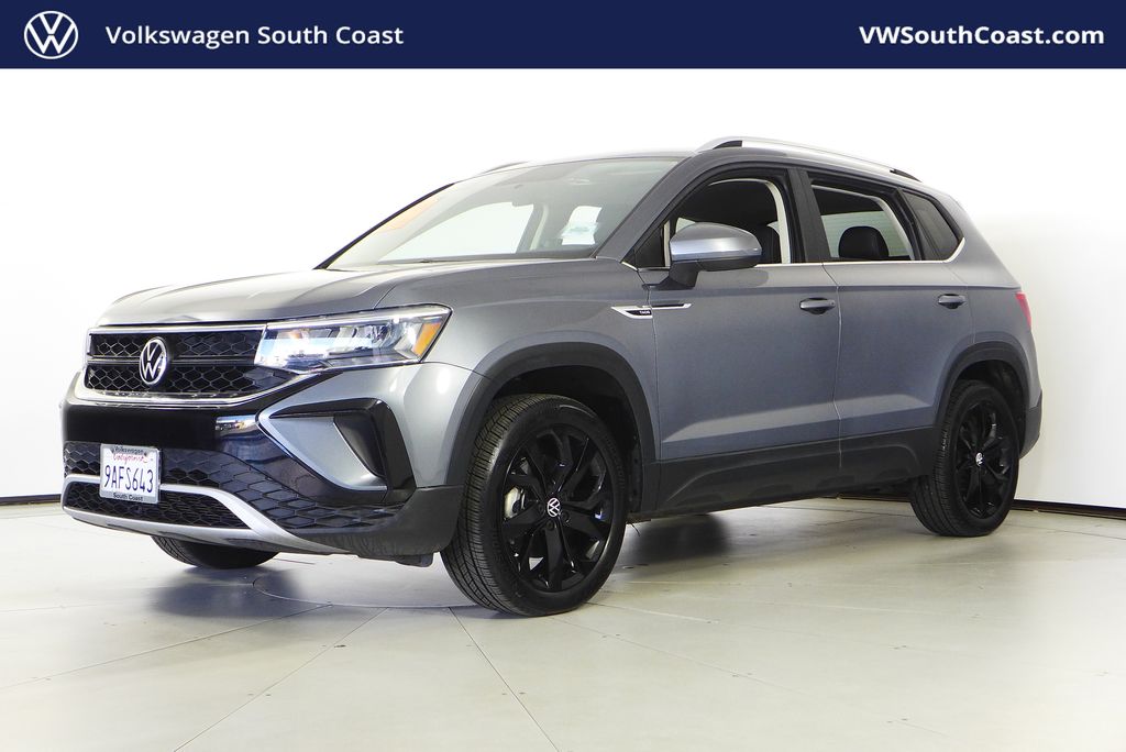 2022 Volkswagen Taos SE -
                  Santa Ana, CA