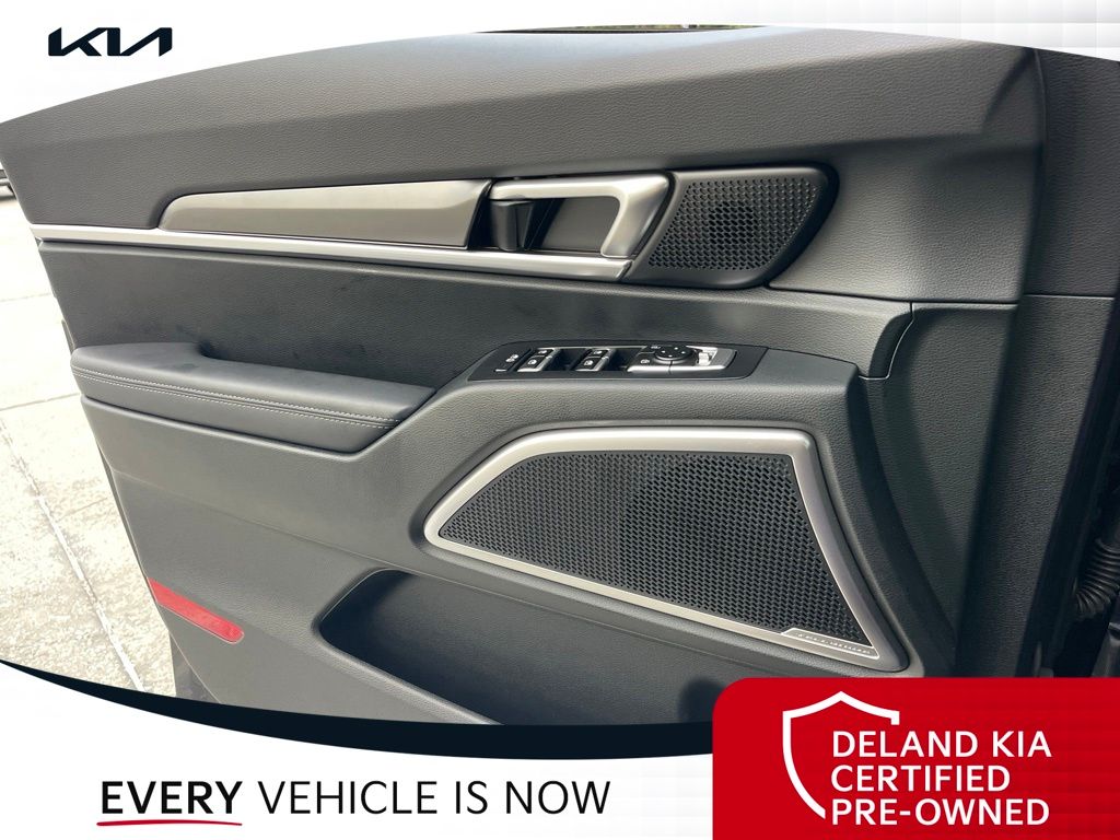 2025 Kia Telluride S - Photo 24