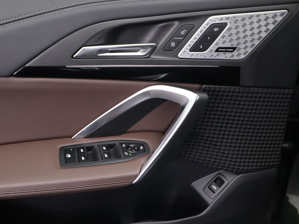 Thumbnail: 2025 BMW X1 - 23