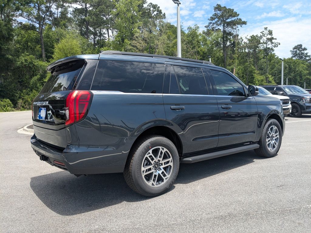 2026 Ford Expedition Active - Photo 9