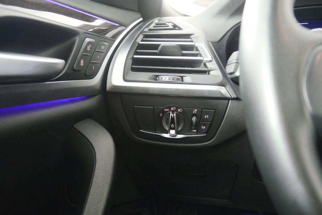 Thumbnail: 2024 BMW X4 - 21