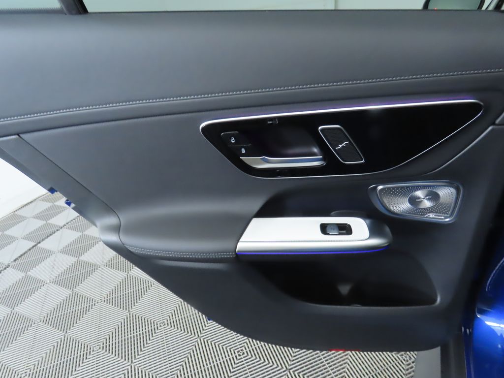 Thumbnail: 2026 Mercedes-Benz GLC - 28