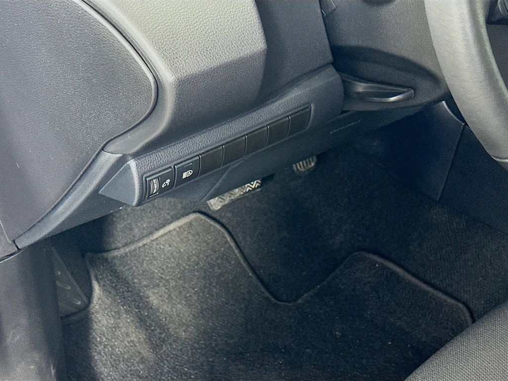 Thumbnail: 2024 Toyota Corolla - 10