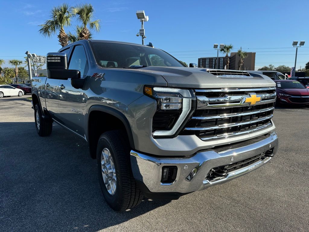 2025 Chevrolet Silverado 2500HD LTZ 10