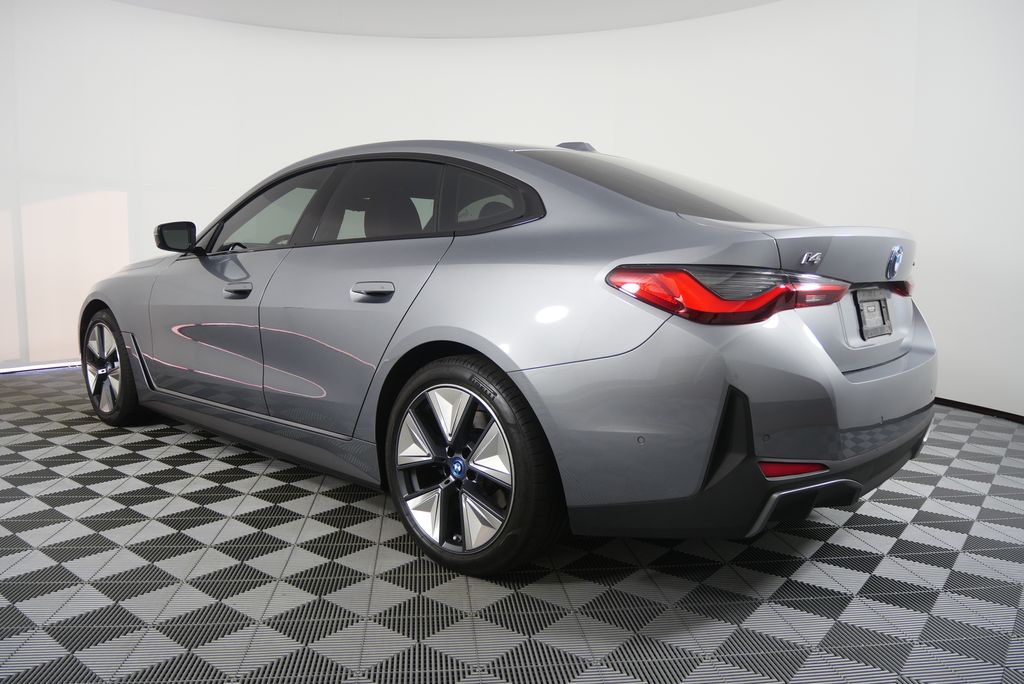 Thumbnail: 2023 BMW i4 - 5