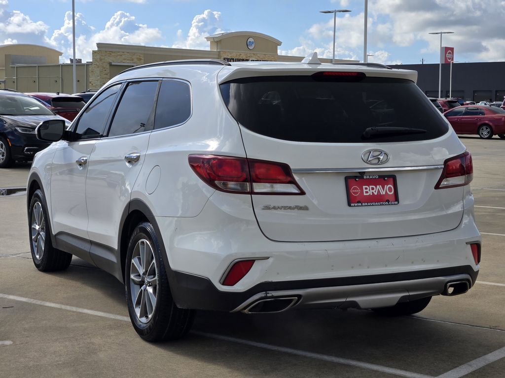 2017 Hyundai Santa Fe SE White at AutoSavvy Houston Northwest