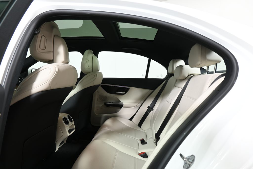 Thumbnail: 2023 Mercedes-Benz C-Class - 32
