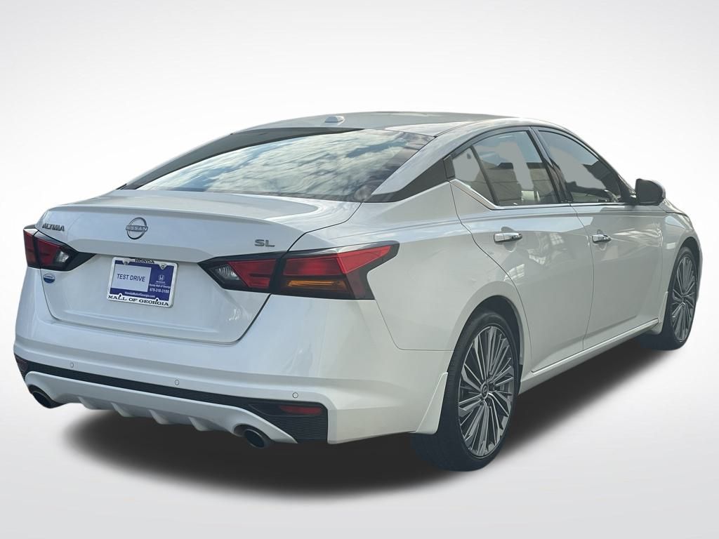 Thumbnail: 2024 Nissan Altima - 6