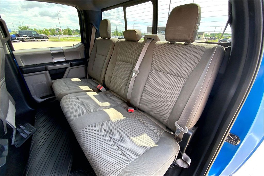 Used 2019 Blue Ford XLT image 24