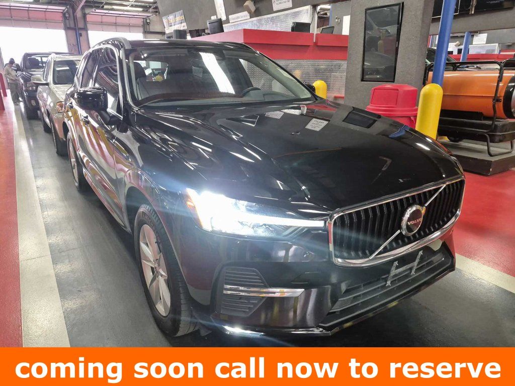 2022 Volvo XC60 B5 Momentum AWD