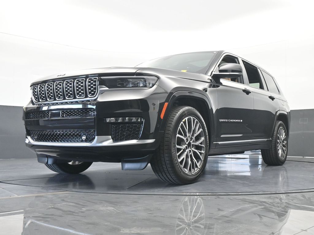 New 2025 Diamond Black Crystal Pearlcoat Jeep Summit image 66