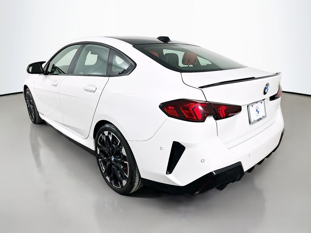 Thumbnail: 2025 BMW 2 Series - 7