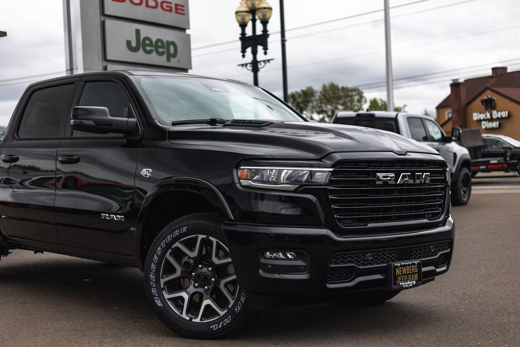 2026 Ram 1500 Laramie thumbnail 3
