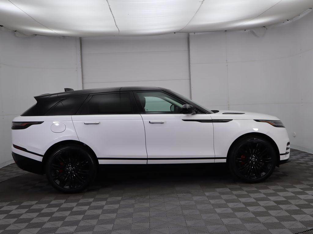 2025 Land Rover Range Rover Velar Dynamic SE 4