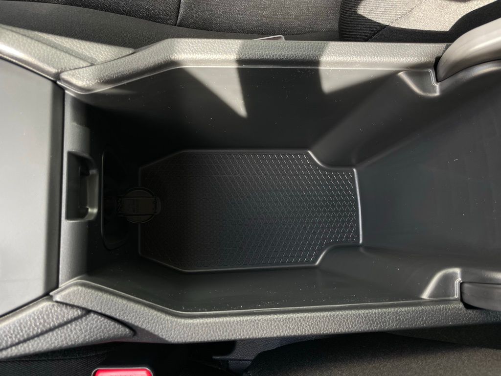2025 Honda Accord LX 19
