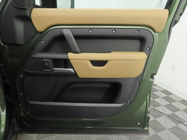 Thumbnail: 2026 Land Rover Defender - 25