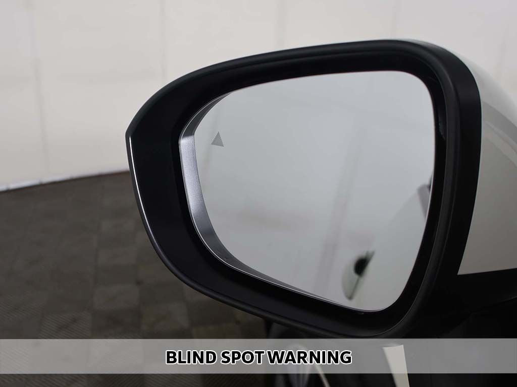 Used 2023 White Nissan SV image 5