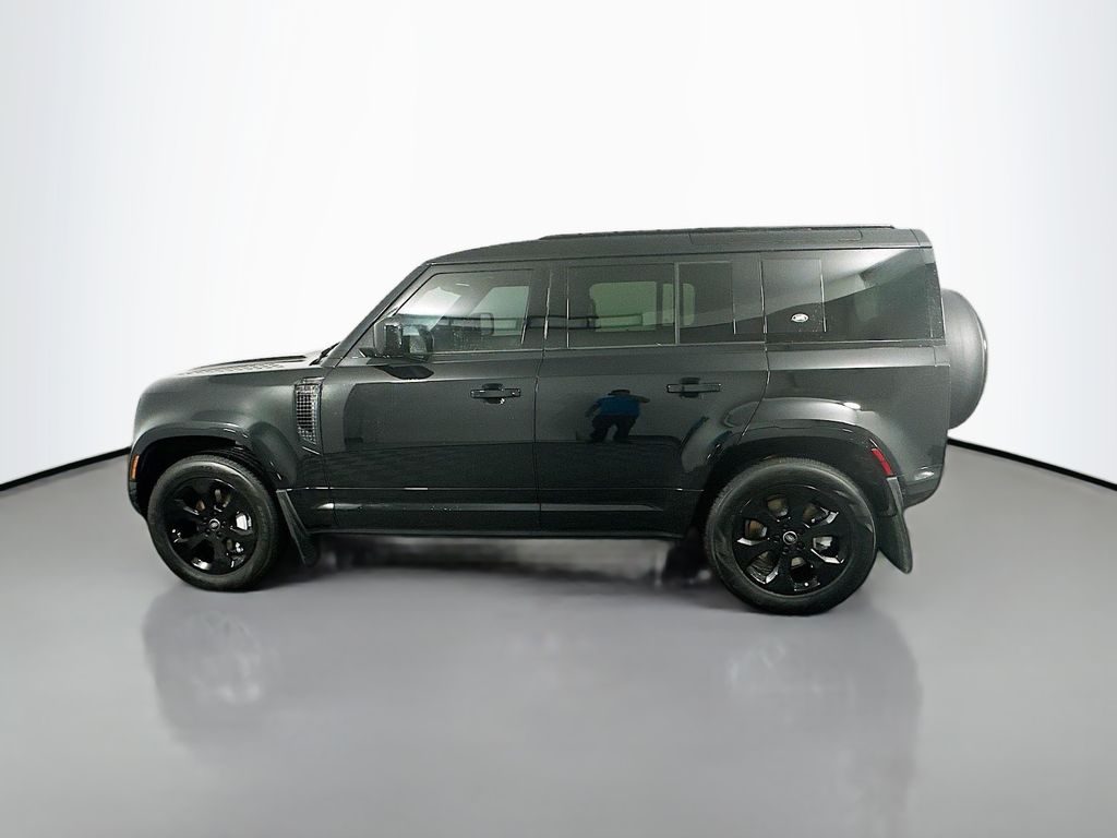 2023 Land Rover Defender 110 8